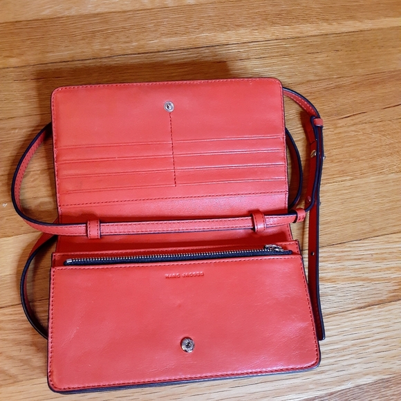 MARC JACOBS SNAKESKIN EMBOSSED LEATHER CROSSBODY SZ OS marc jacobs - Picture 2 of 5